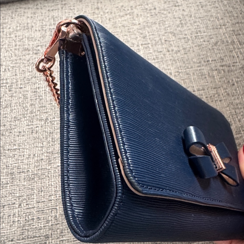Chic Navy Clutch with Rose Gold Chain - Picture 9 of 9